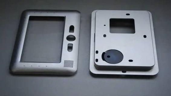 ¿Cómo difiere la fabricación aditiva de la prototipos rápidos?
